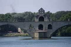 Puente construido por San Bénézet de Avignon 1