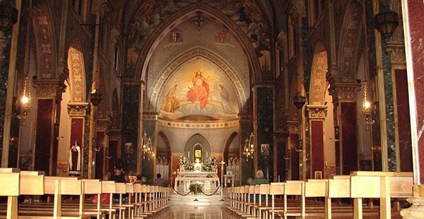 Interior de la Iglesia de San Alfonso de Ligorio, Roma, Italia