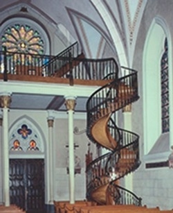 Escaleras milagrosas construidas por San José